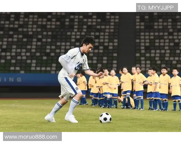 奔跑吧兄弟热情迎接足球明星加盟共创精彩时刻